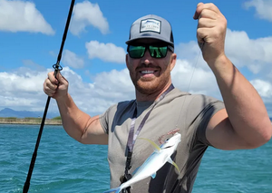 Hawaii - Guided Shoreline Fishing Experience